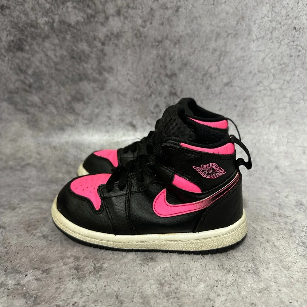 Jordan 1 Retro High GT Kids Size 8C Black Hyper Pink Sneakers 705324-019
